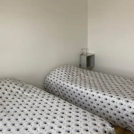 90 M2 3 6 Couchages 아파트